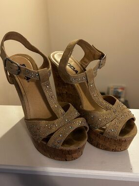 Soda Rhinestone Cork Wedge Sandals | Women’s Size 5.5 | Tan Platform Heels